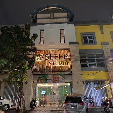 Sleep Studio Hotel City Center Surabaya Bagian luar foto
